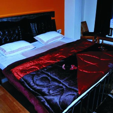 Hotel Mansarovar Banjār Εξωτερικό φωτογραφία