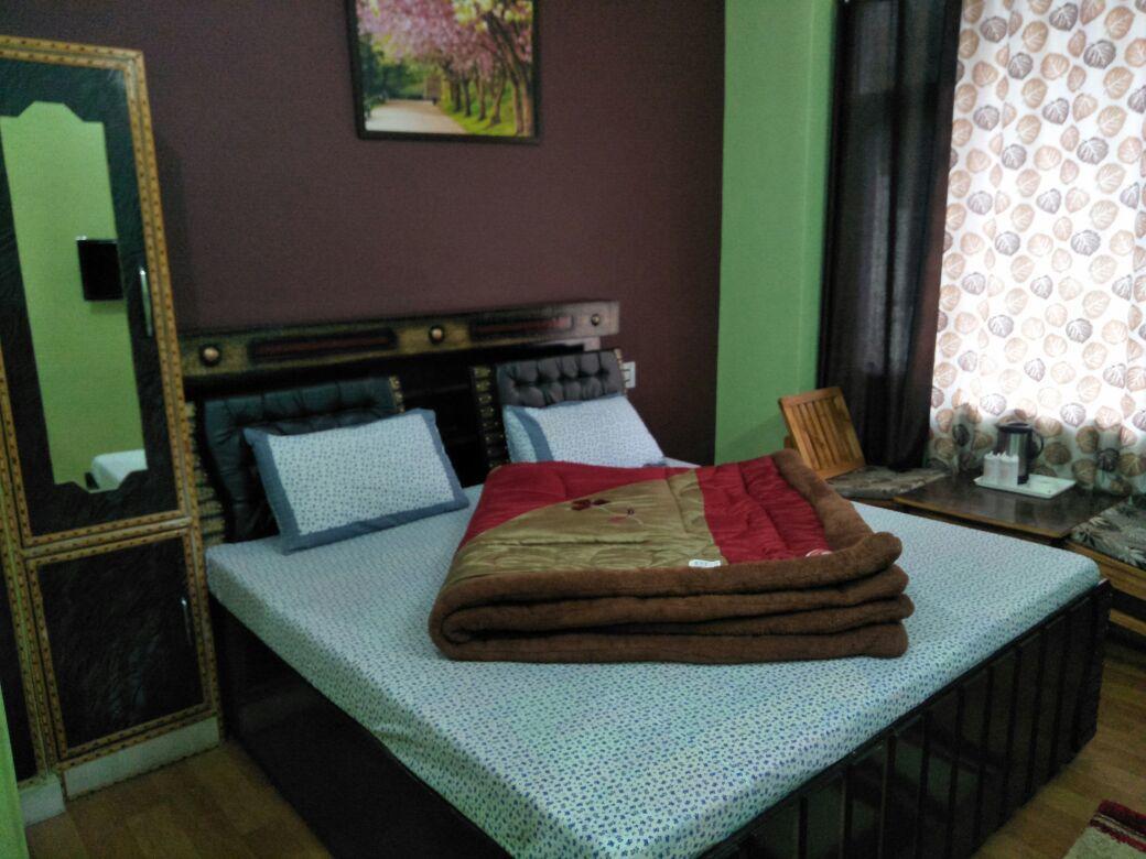 Hotel Mansarovar Banjār Εξωτερικό φωτογραφία