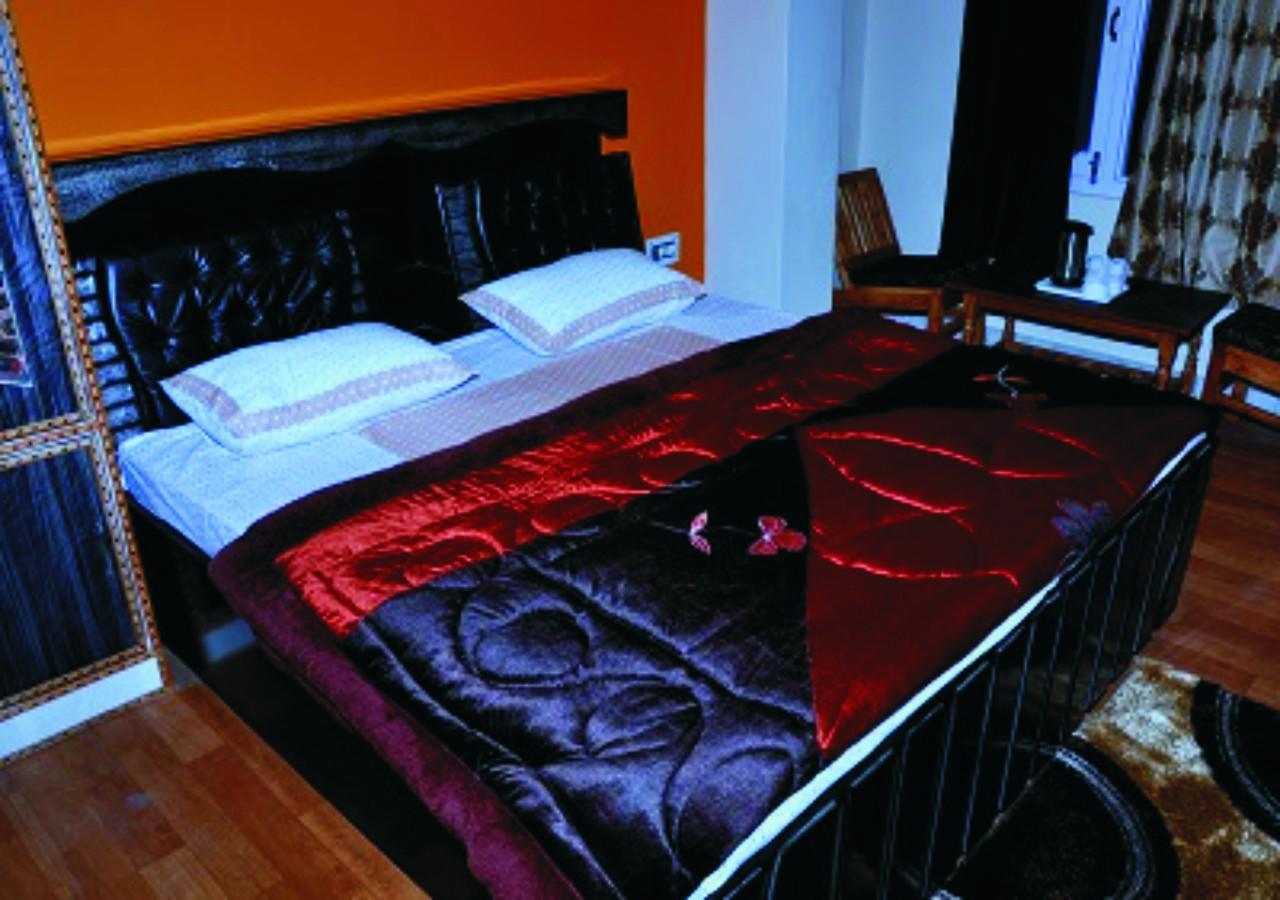 Hotel Mansarovar Banjār Εξωτερικό φωτογραφία